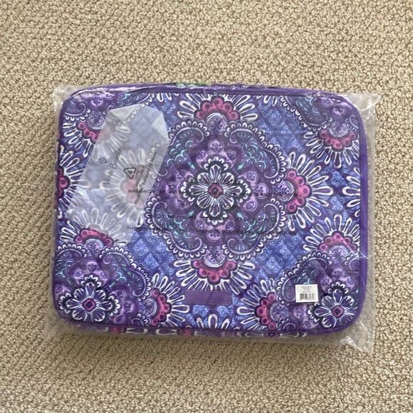 NEW Vera Bradley Floral Laptop Sleeve in Lilac Tapestry RARE SEALED - Picture 2 of 7